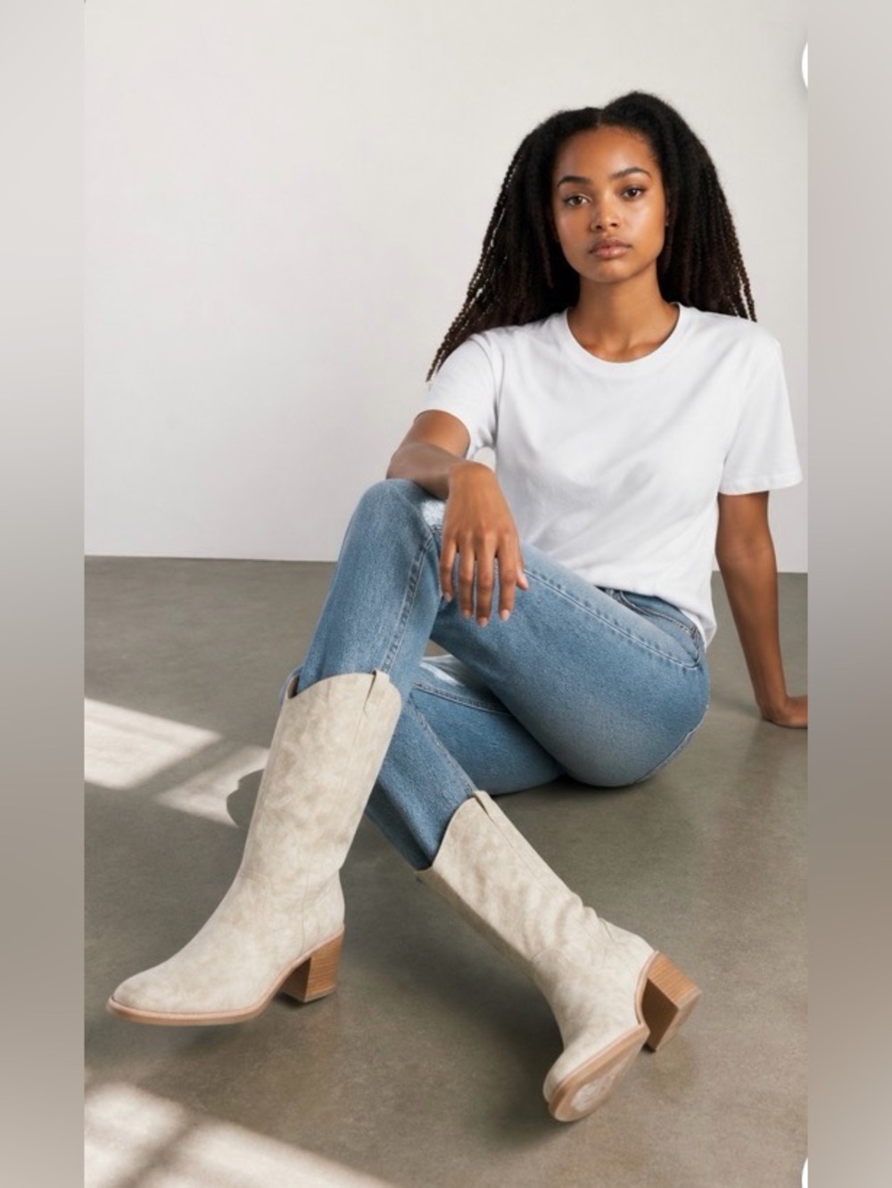 Born BOC Cream Suede Nubuck Block Heel wide calf Boot size 8.5